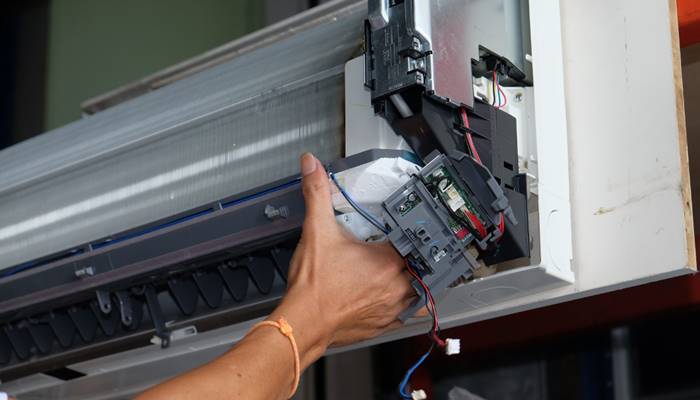 dieu-hoa-funiki-bao-loi-e6