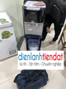 sua-cay-nuoc-nong-lanh-duong-noi